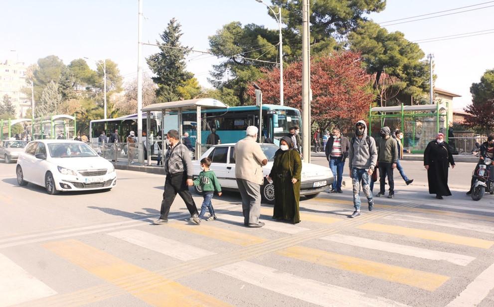 Drivers overlook pedestrians at crosswalks: Report