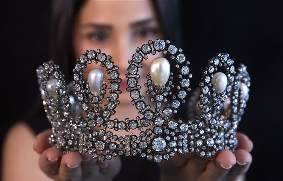 Instagram tiara, Kashmir sapphire shine in Geneva auction