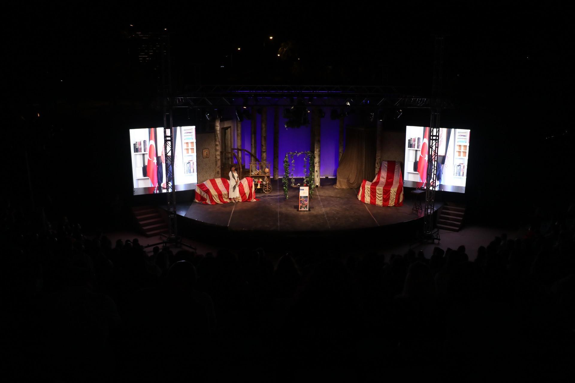 Int’l Adana Theater Festival kicks off