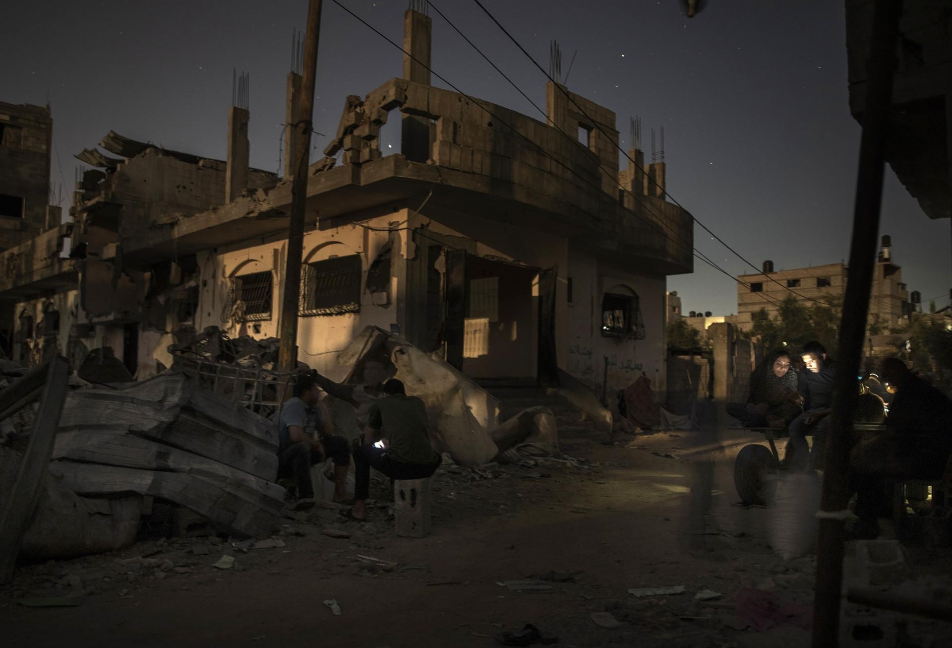 Israels Gaza strikes may amount to war crimes: UN rights head