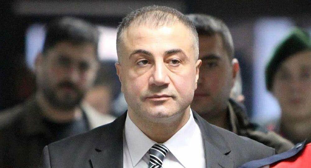Arrest warrant issued against fugitive mob boss