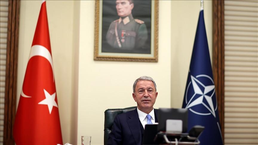 Turkish defense chief highlights Ankaras contributions to NATO meeting