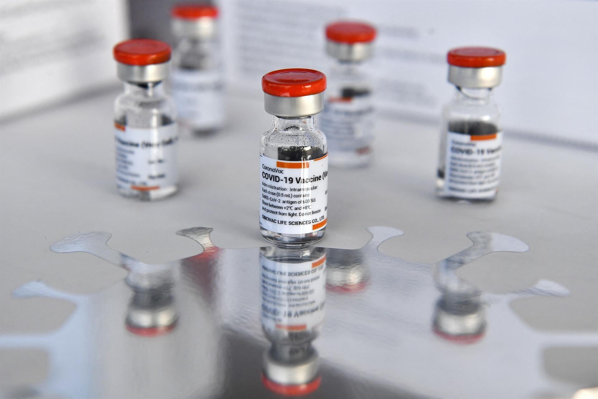 WHO approves Sinovac COVID shot in second Chinese milestone