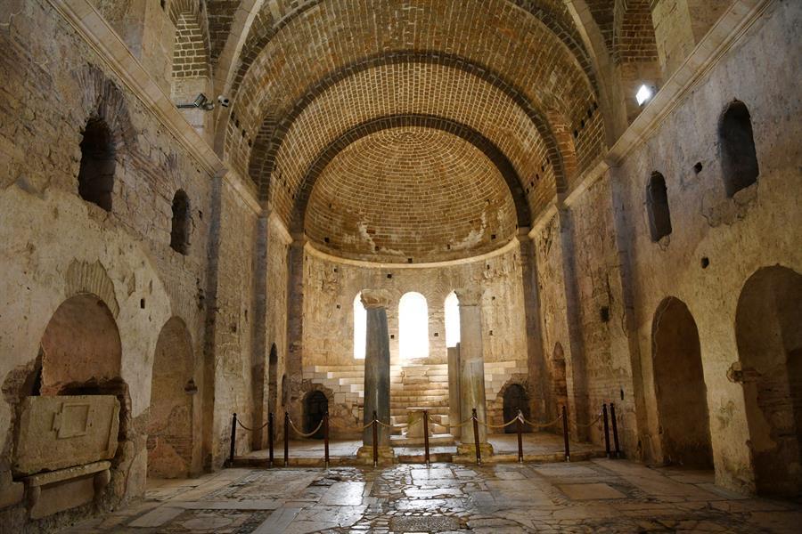 Ten percent of archaeological works on display at museums