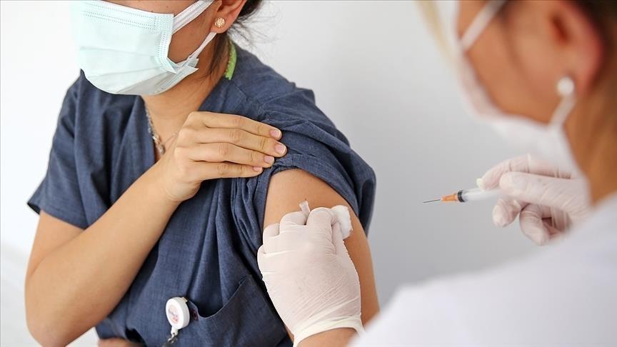 Turkey administers more than 1.53 mln vaccine shots yesterday