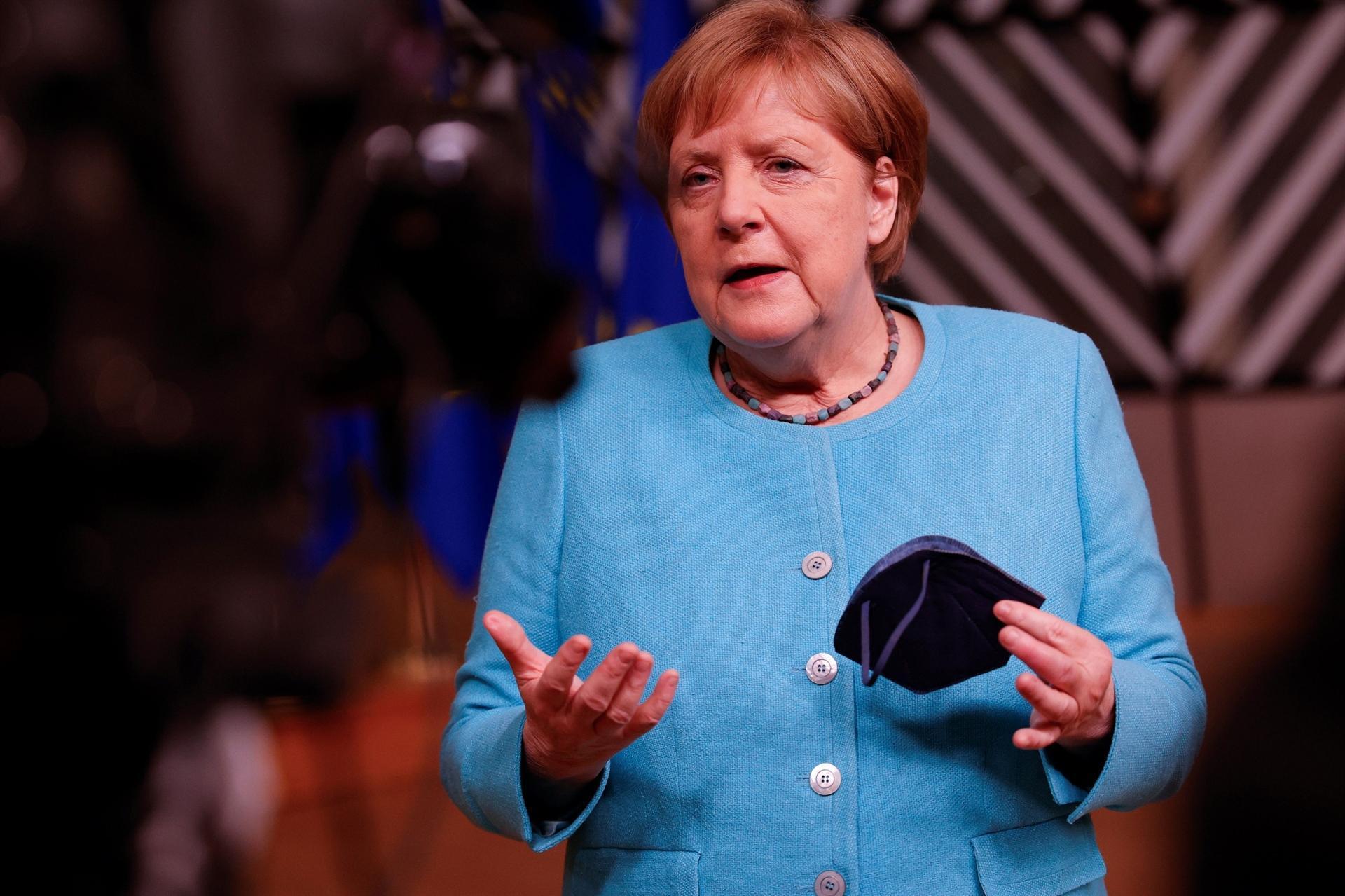 EU leaders rebuff German-French push for Putin summit