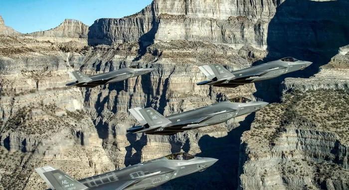 US carries out air strikes against Iran-backed militia in Iraq, Syria