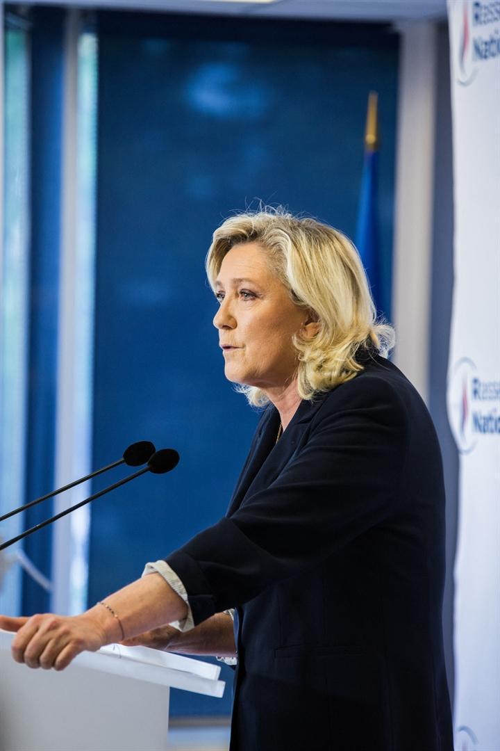 French far-right falls short in regional elections ahead of presidential vote