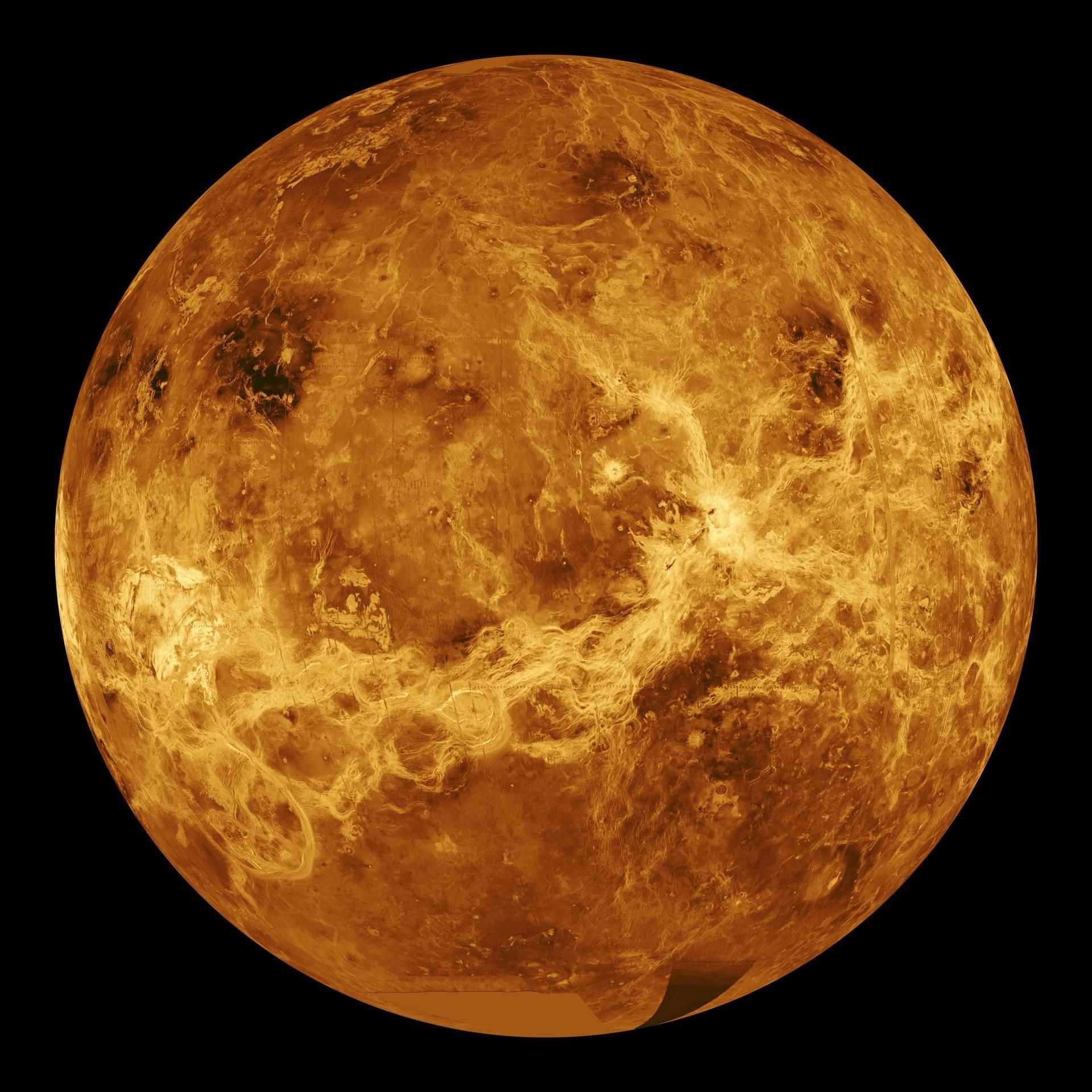 Lack of water rules out life on Venus