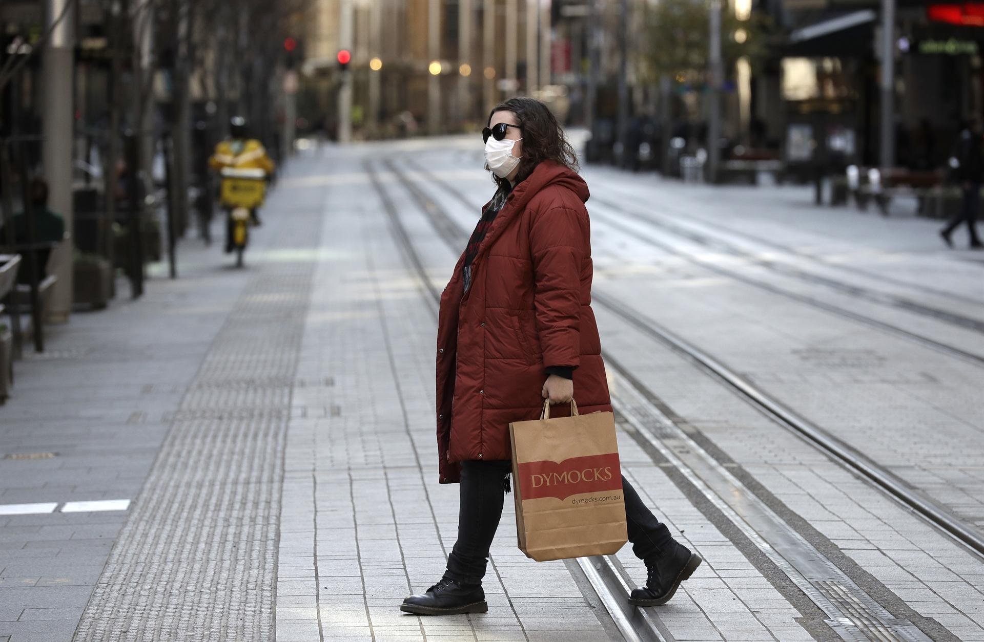 Australia’s largest city Sydney locks down for third week