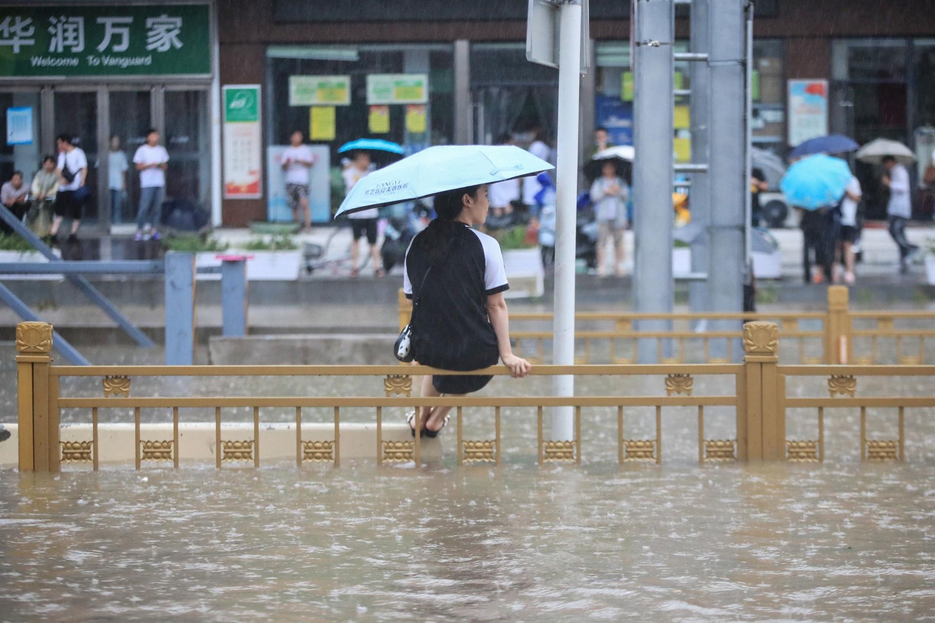 Central Chinas Henan province swamped after heaviest rain in 1,000 years
