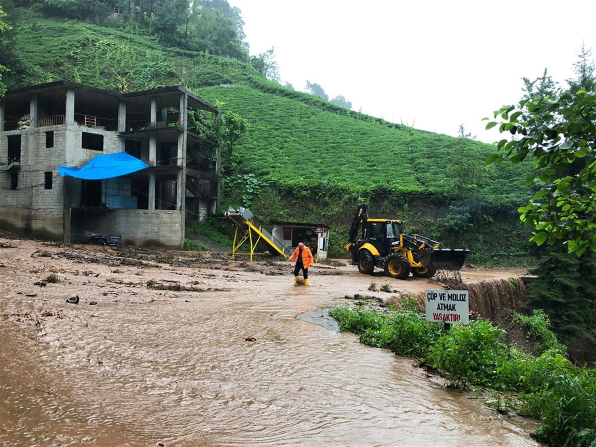 Some 200 people evacuated as heavy rain hits Black Sea province of Rize