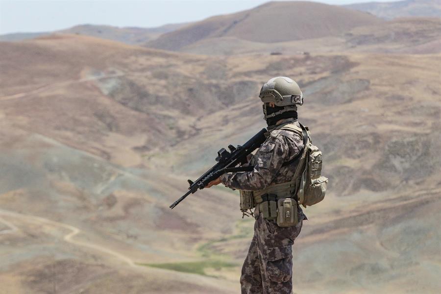 Turkey takes additional measures on Iran border against irregular migrants