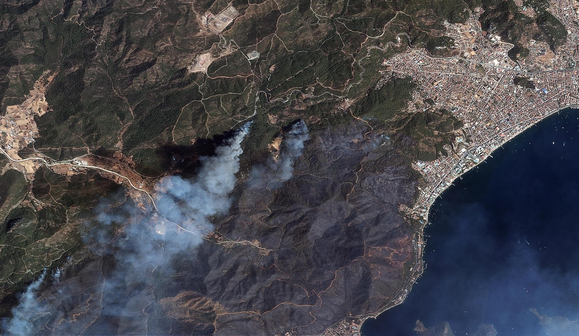 Turkish satellites monitor damages from space