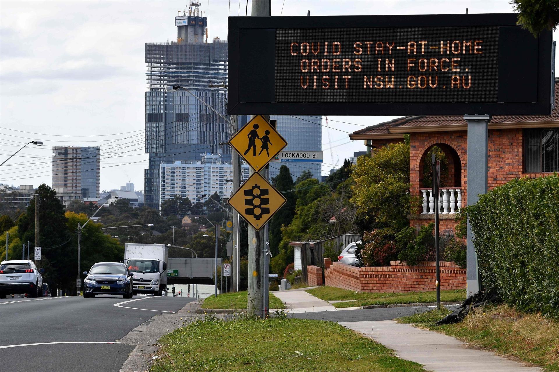 Troops to enforce Sydney lockdown as Brisbane extends virus curbs