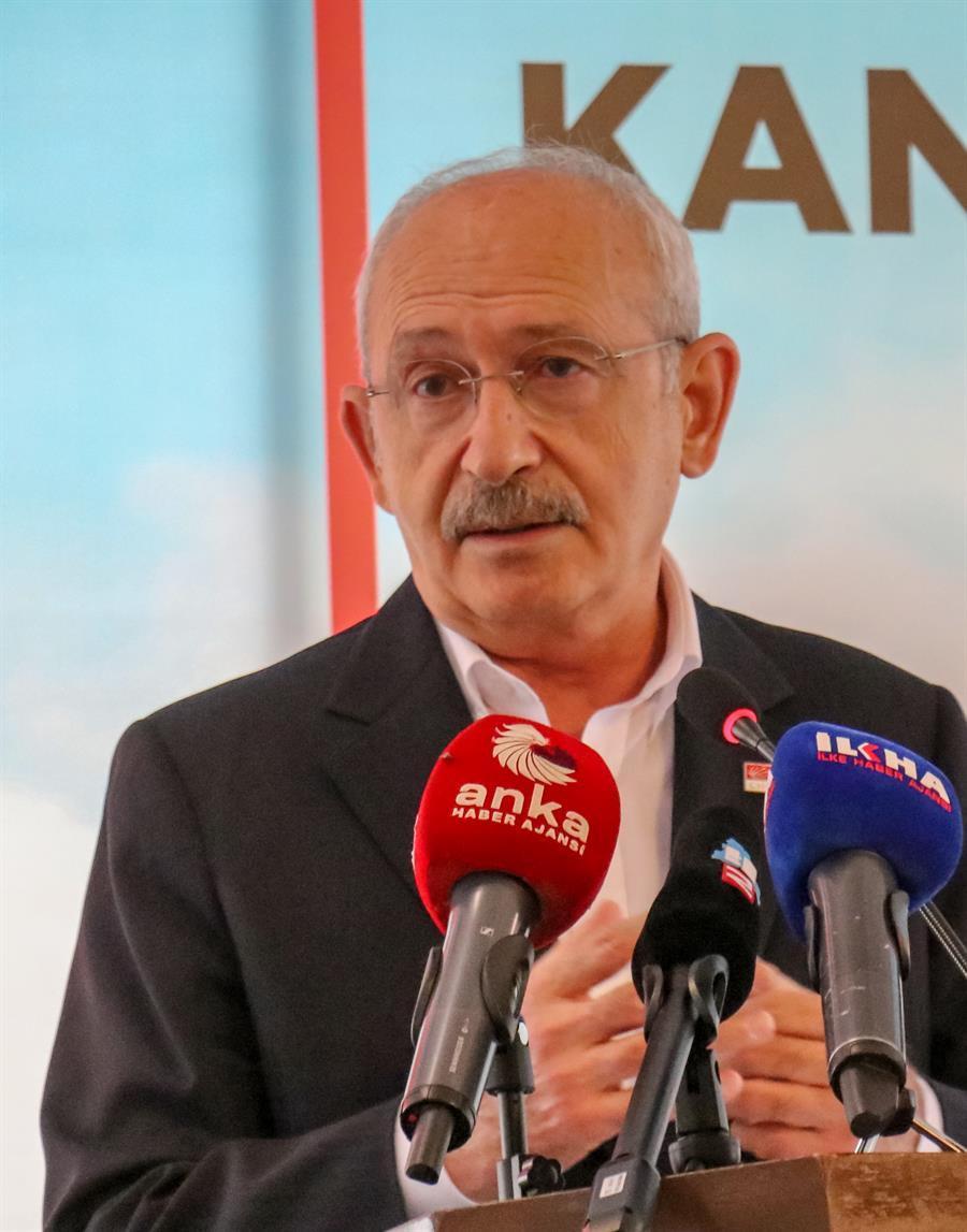 CHP leader warns against provocation through refugees