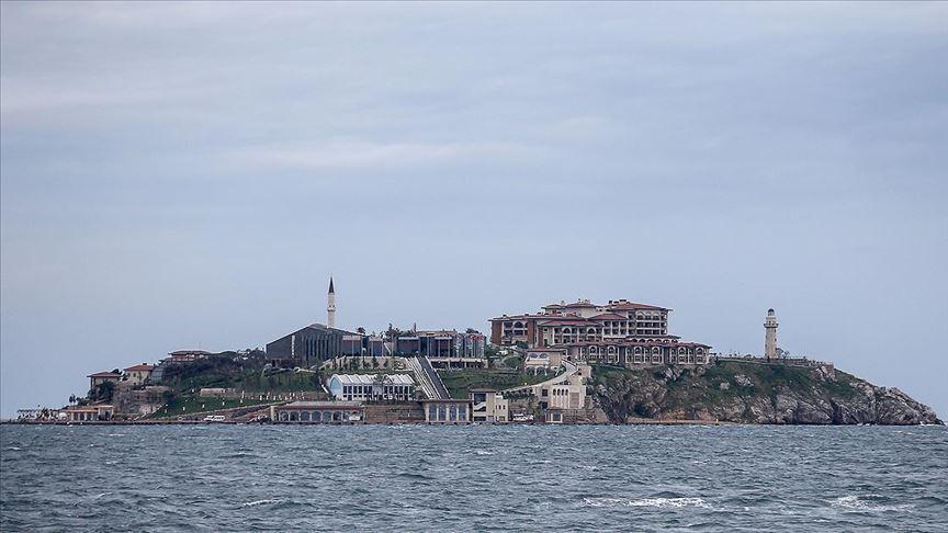 Island bearing traces of 1960 coup open to visitors