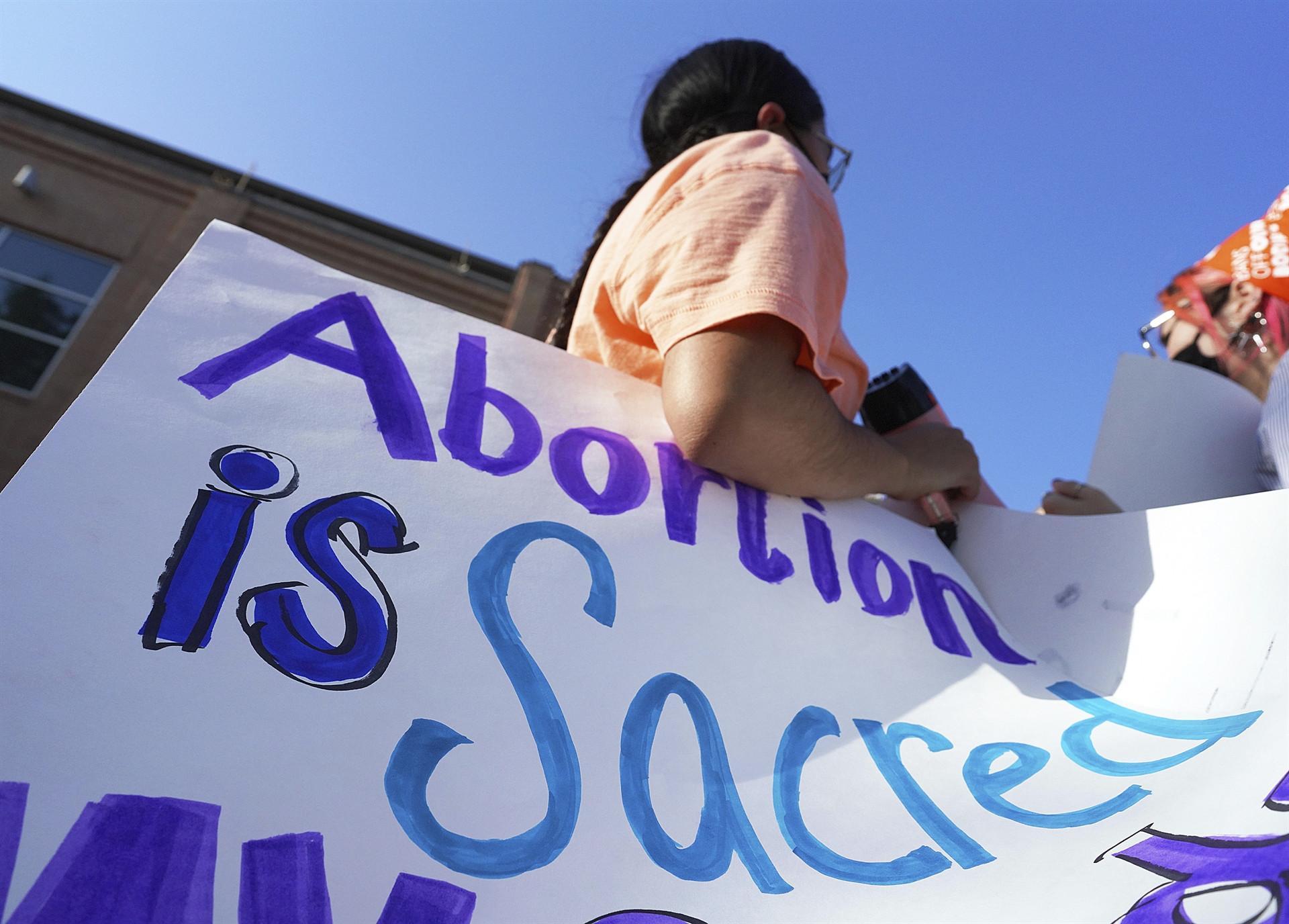 US Supreme Court declines to block Texas abortion ban