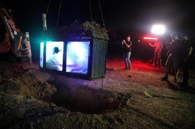 Dangerous stunts by two Turkish influencers stir controversy