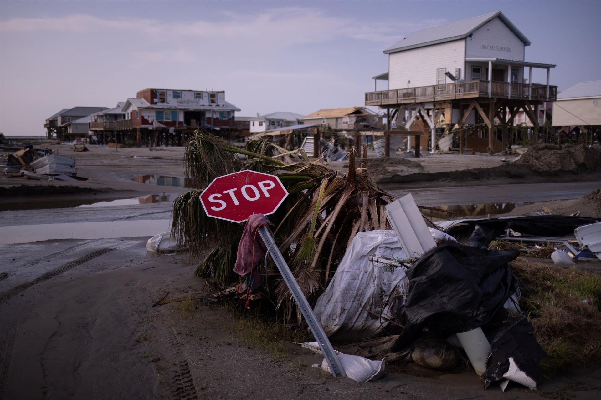 Dozens dead as flash floods hit US northeast