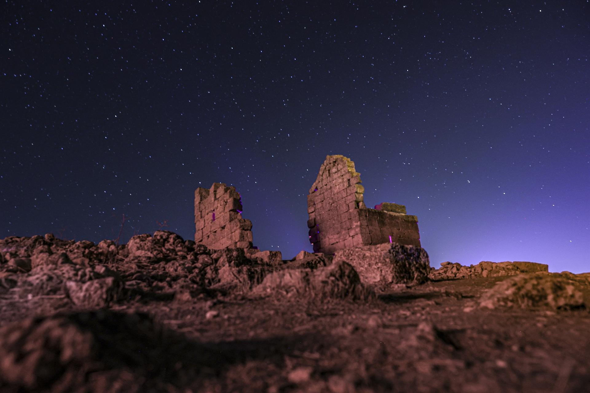Intl sky observation event kicks off at ancient castle