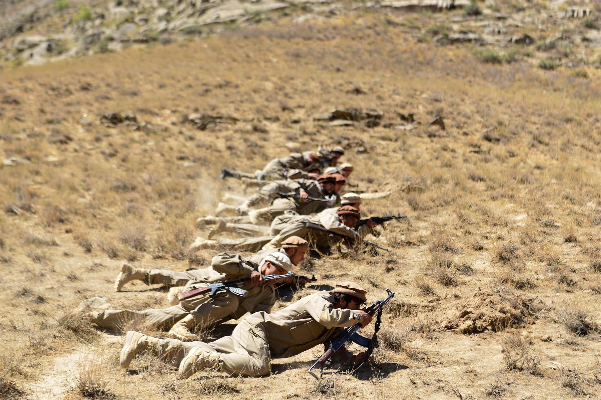 Taliban battle for Panjshir as US warns of Afghanistan civil war