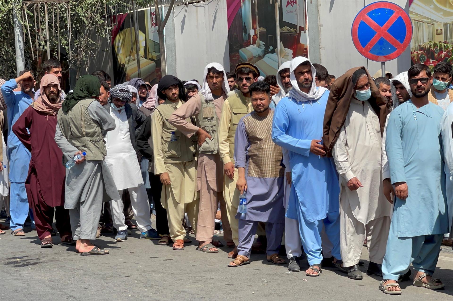 One month after fall of Kabul, economic crisis stalks Taliban