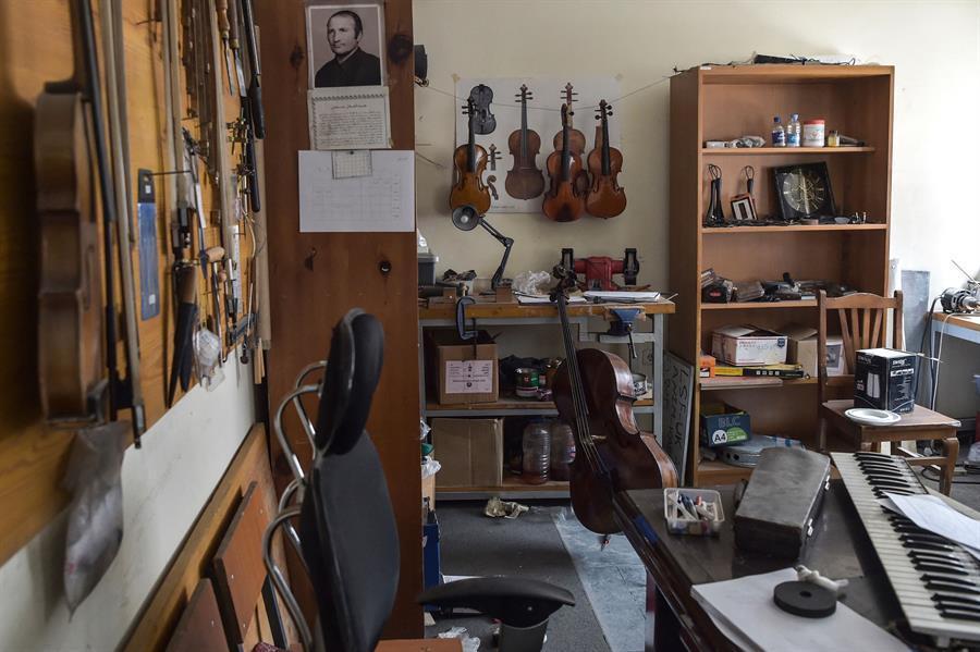 Afghan musicians mourn abandoned instruments after Taliban takeover
