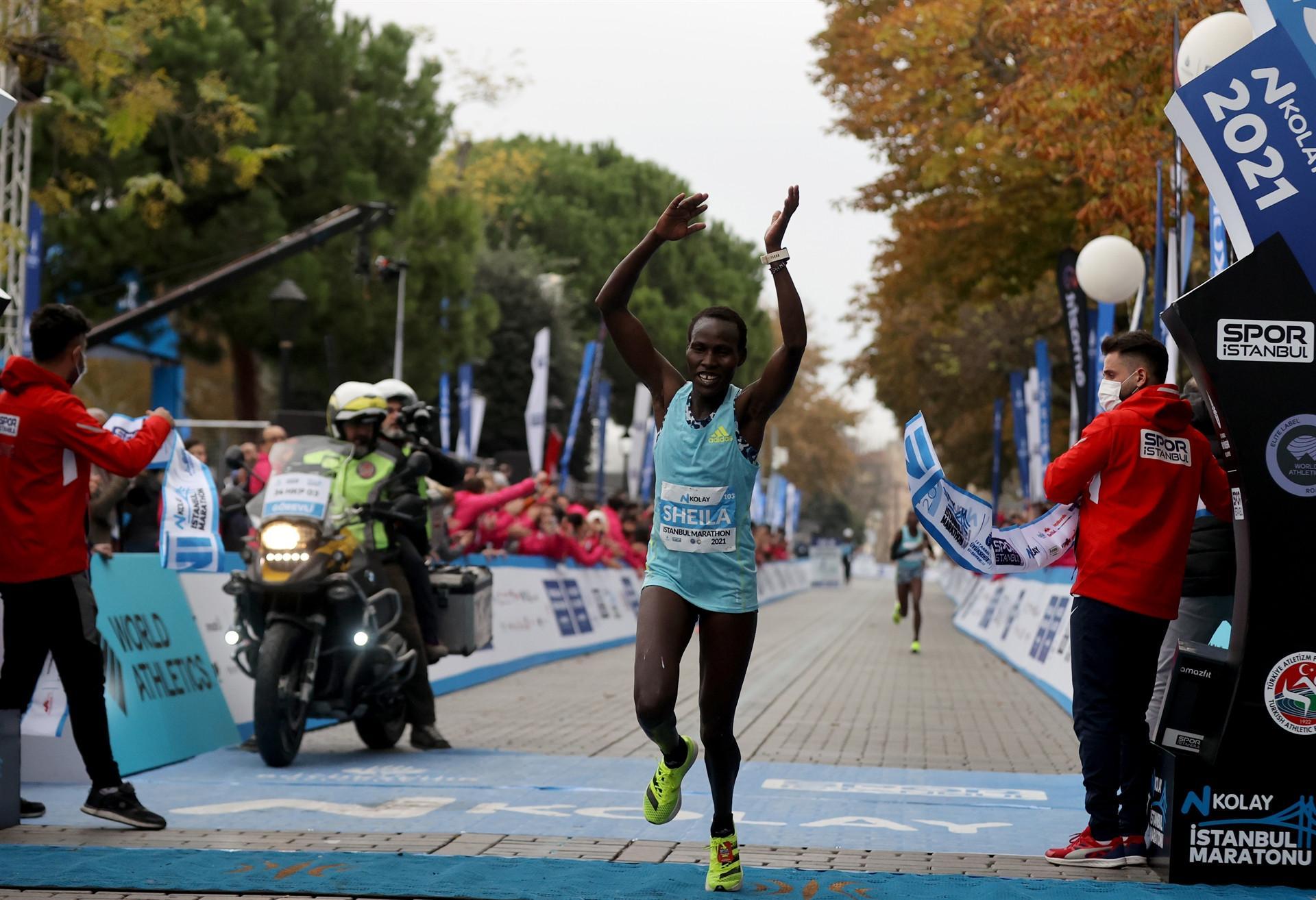 Ugandan, Kenyan athletes dominate Istanbul marathon