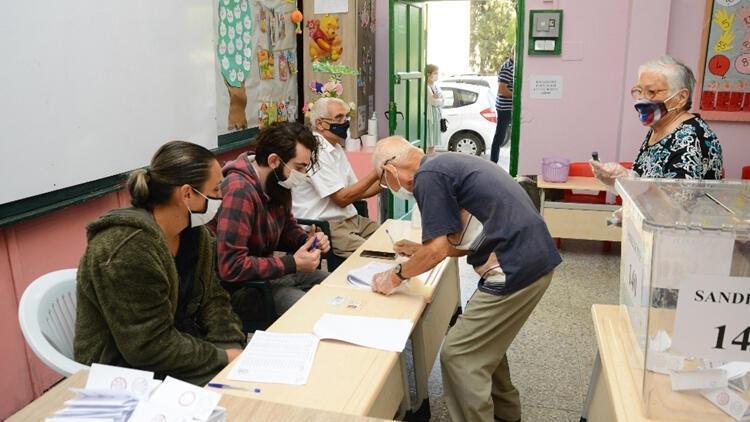 North Cyprus to go to early polls in January