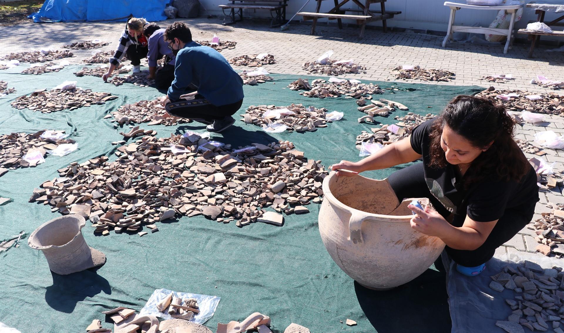 Iron Age structures unearthed at Tatarlı Mound