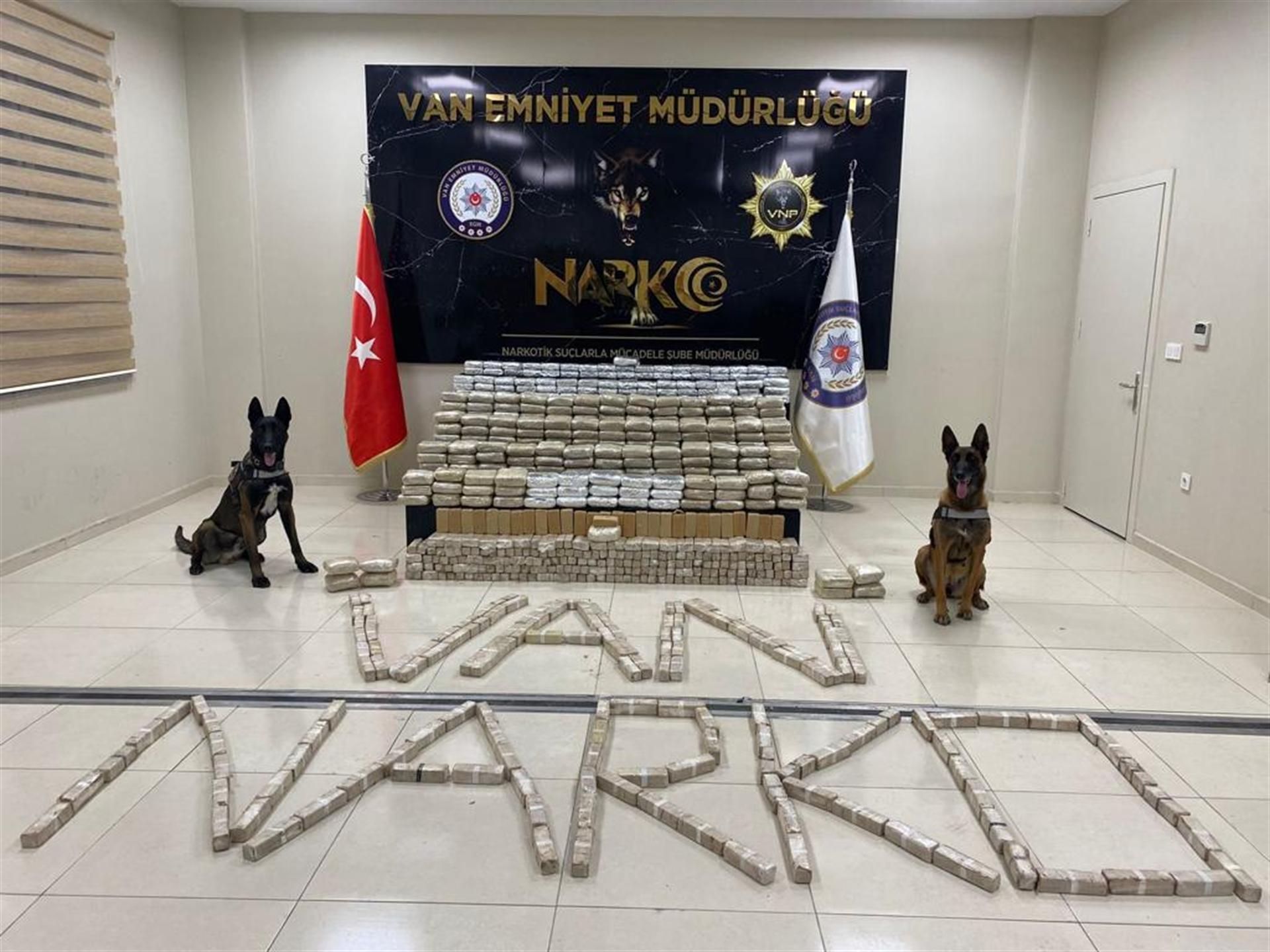 Nearly half ton of drugs seized in border city