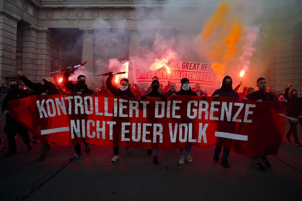 Tens of thousands rally against COVID curbs in Europe and Australia