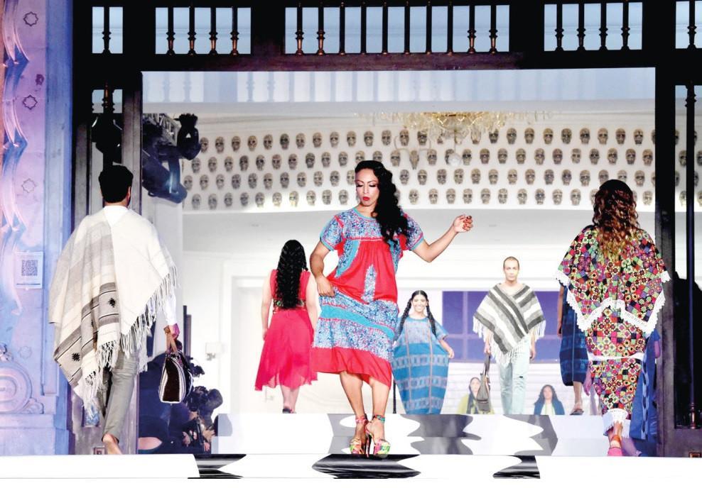 Mexico fights plagiarism with indigenous fashion fair