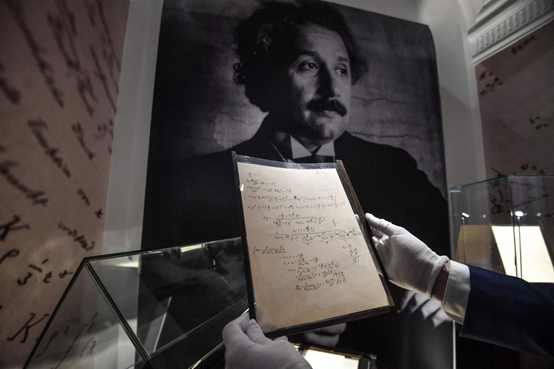 Rare Einstein papers set record at Paris auction