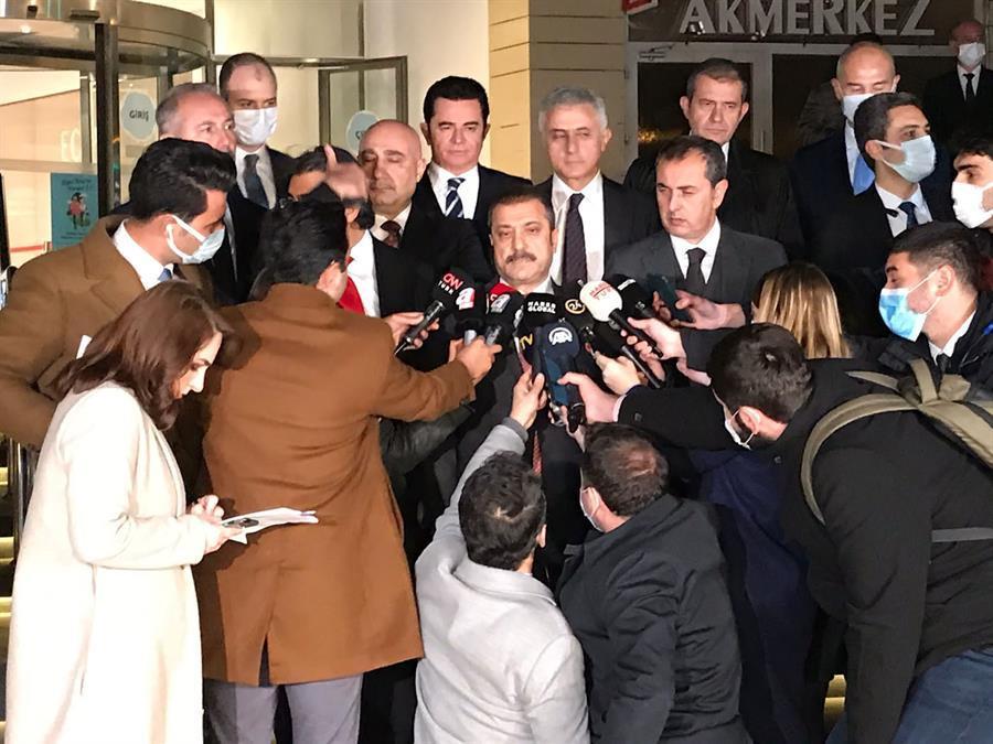 Turkish Central Bank head meets public, private banking officials