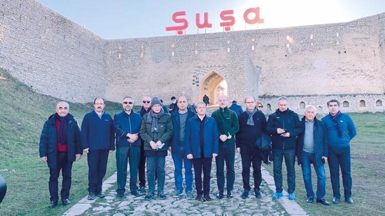 Nobel laureate visits Baku, liberated Karabakh