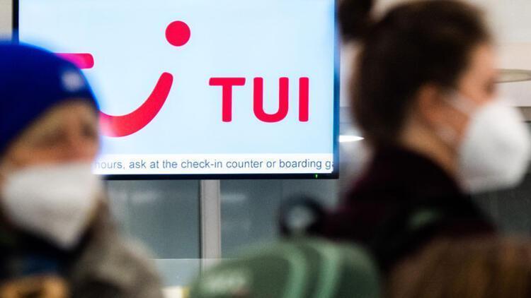 Tourism giant TUI hopeful for next year after 2021 loss