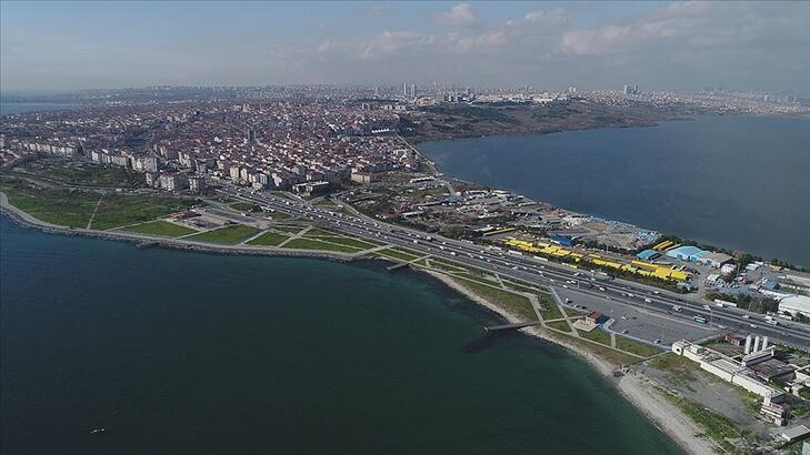 Kanal Istanbul a must to ease heavy vessel traffic, says transport minister