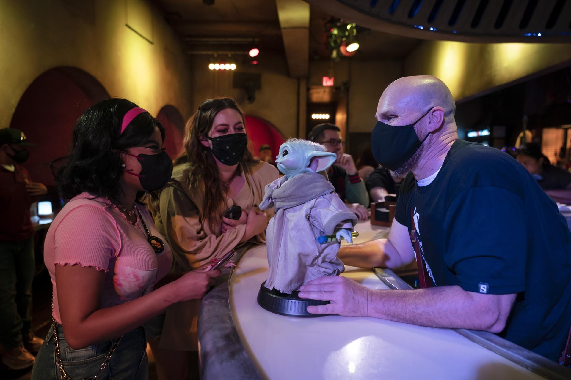 California reintroduces mask mandate for indoor public spaces