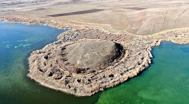Ancient mound plundered by treasure hunters