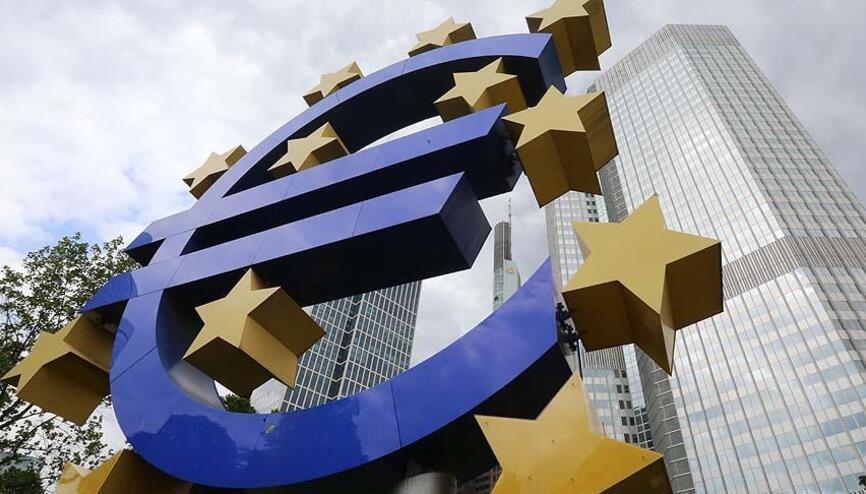 Eurozone growth slowing after new COVID wave