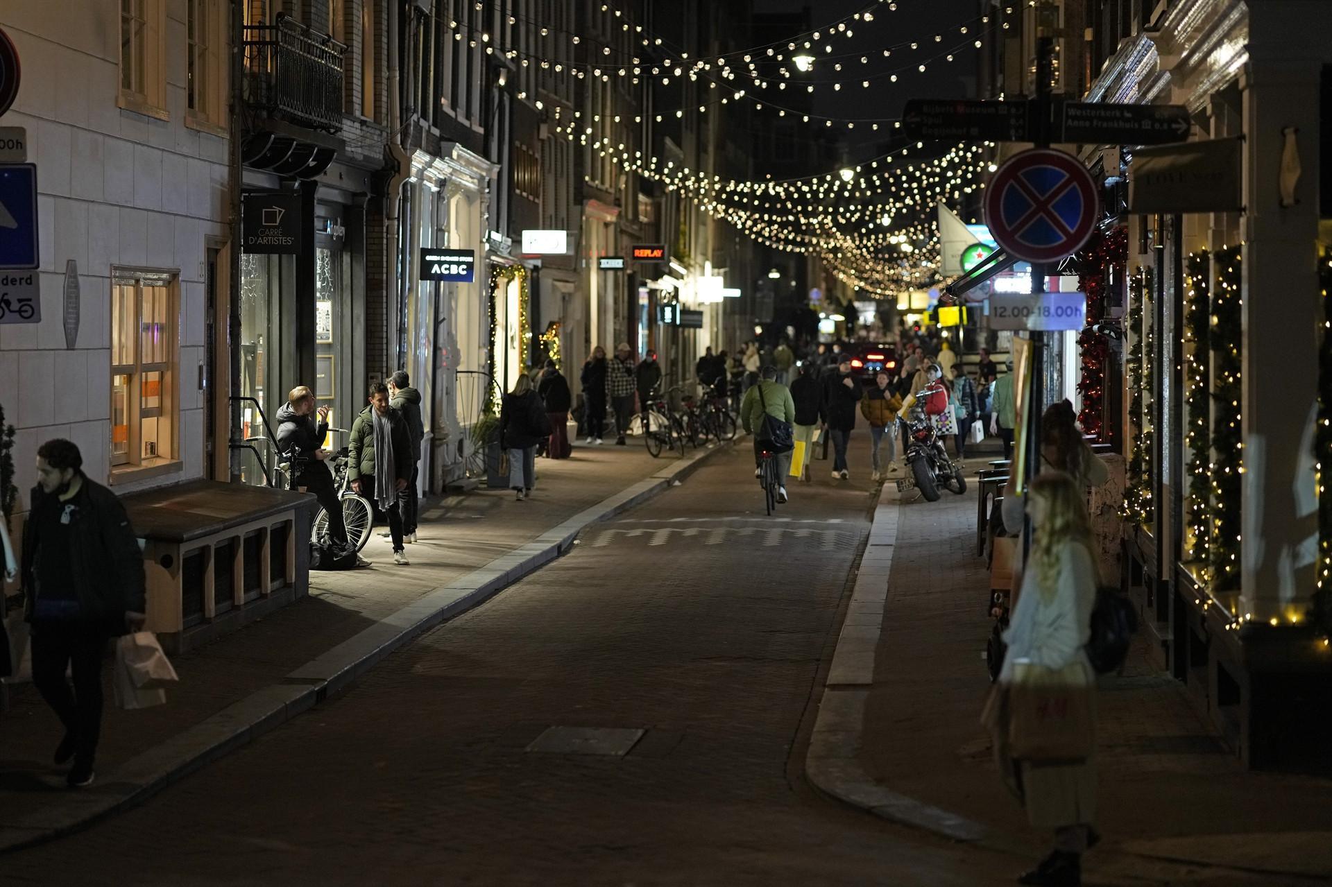 Dutch lockdown as Europe intensifies Omicron response