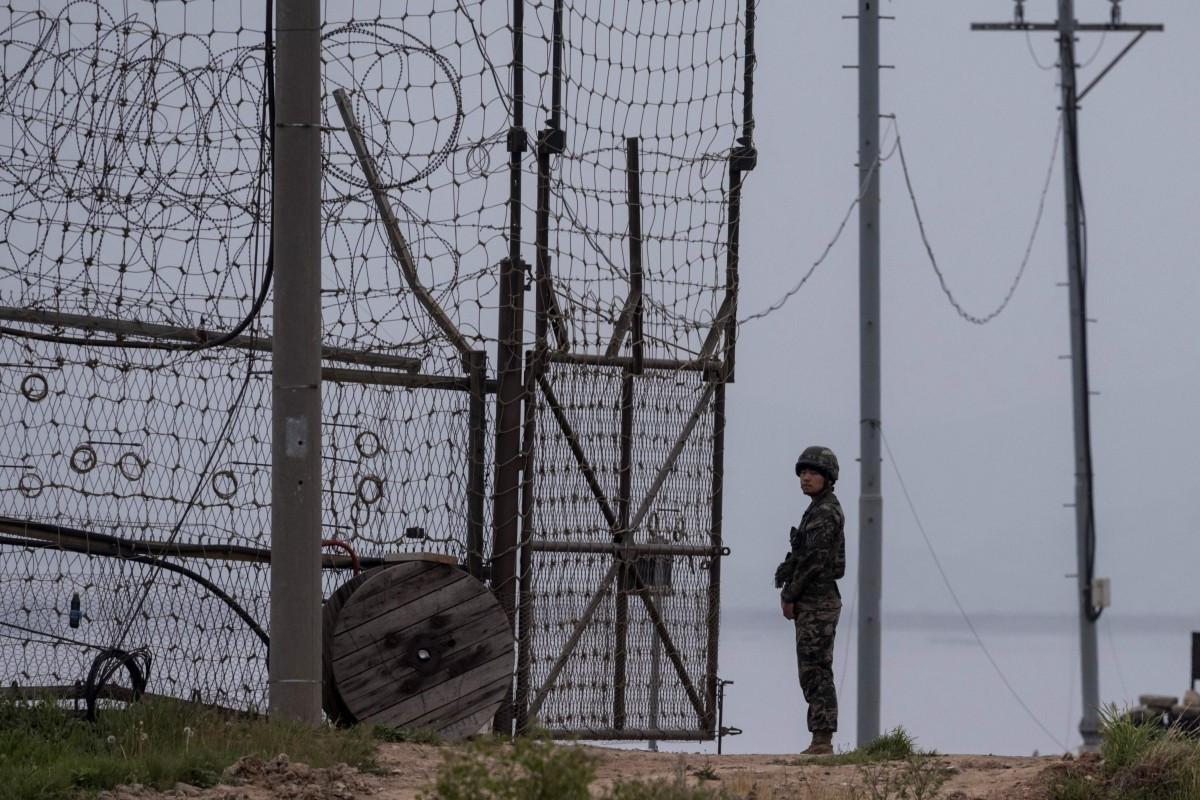 South Korean enters North in rare defection