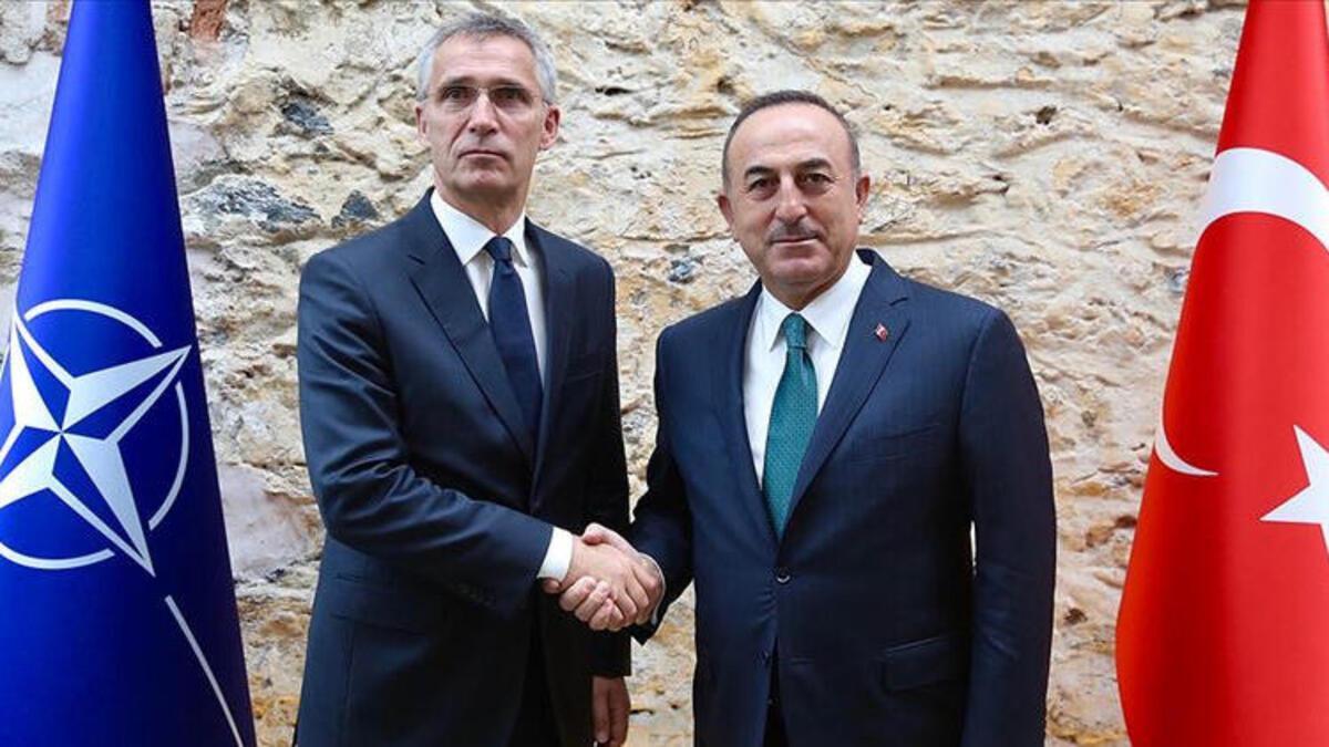 Çavuşoğlu, NATO chief discuss Ukraine-Russia row ahead of key meeting