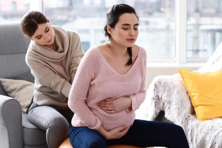 Birth coaching draws wide criticism from obstetricians