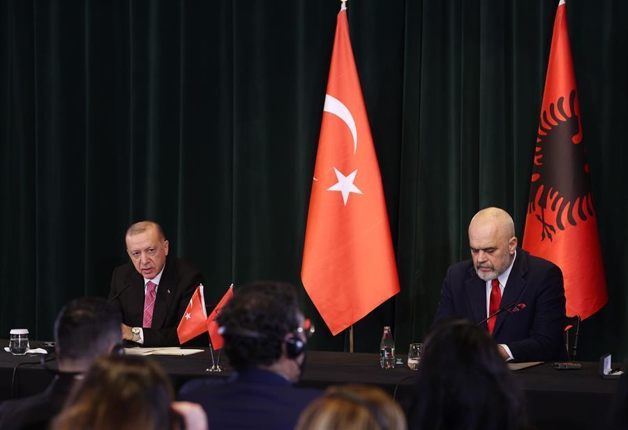Erdoğan calls on Albania to eliminate FETÖ elements