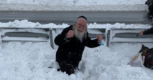 Rabbi who took shelter in Istanbul mosque returns home