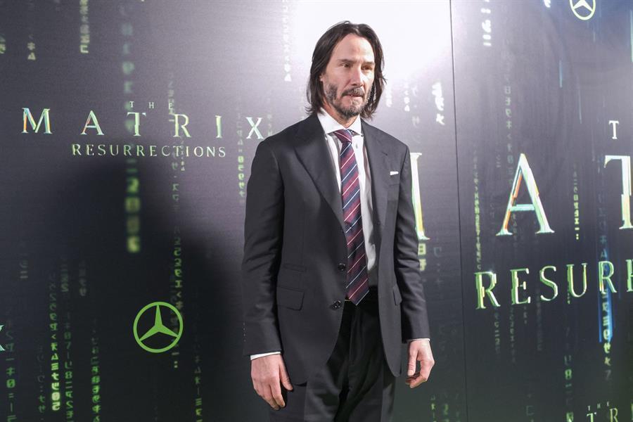 ’Matrix’ co-producer sues Warner over streaming release