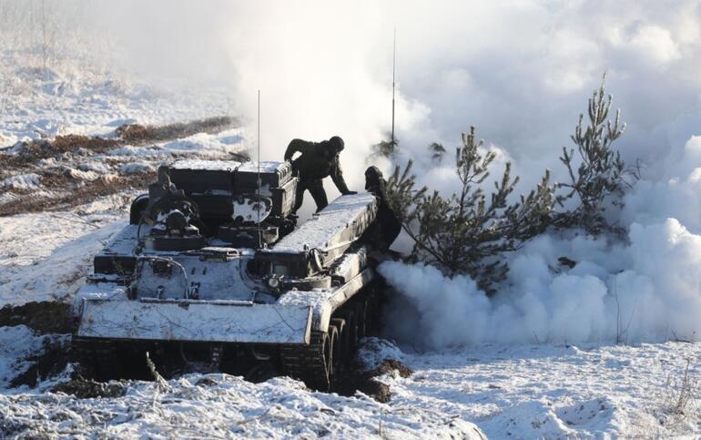 Over 130,000 Russian troops now staged outside Ukraine: US
